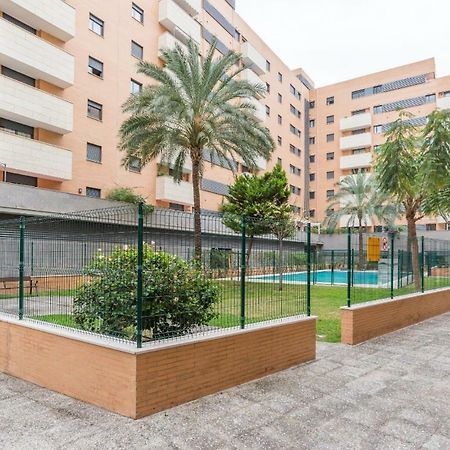 Keywise Perfect Location Next To Maria Zambrano Station, Central , Beach ,Pool And Free Parking Málaga Esterno foto